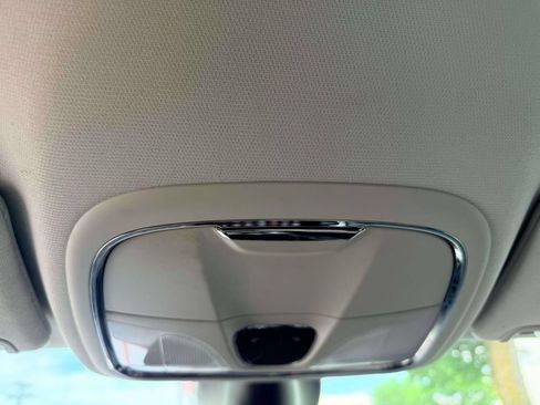 Used 2019 Jeep Cherokee Limited AWD/4WD image 26