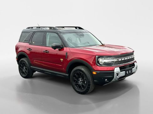 Used 2025 Ford Bronco Sport Badlands image 8