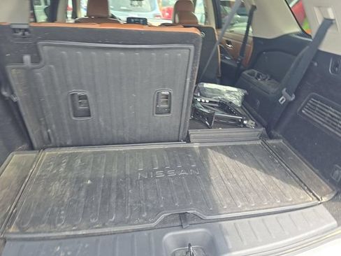 Used 2024 Nissan Pathfinder Platinum w/ Cargo Package AWD/4WD image 2