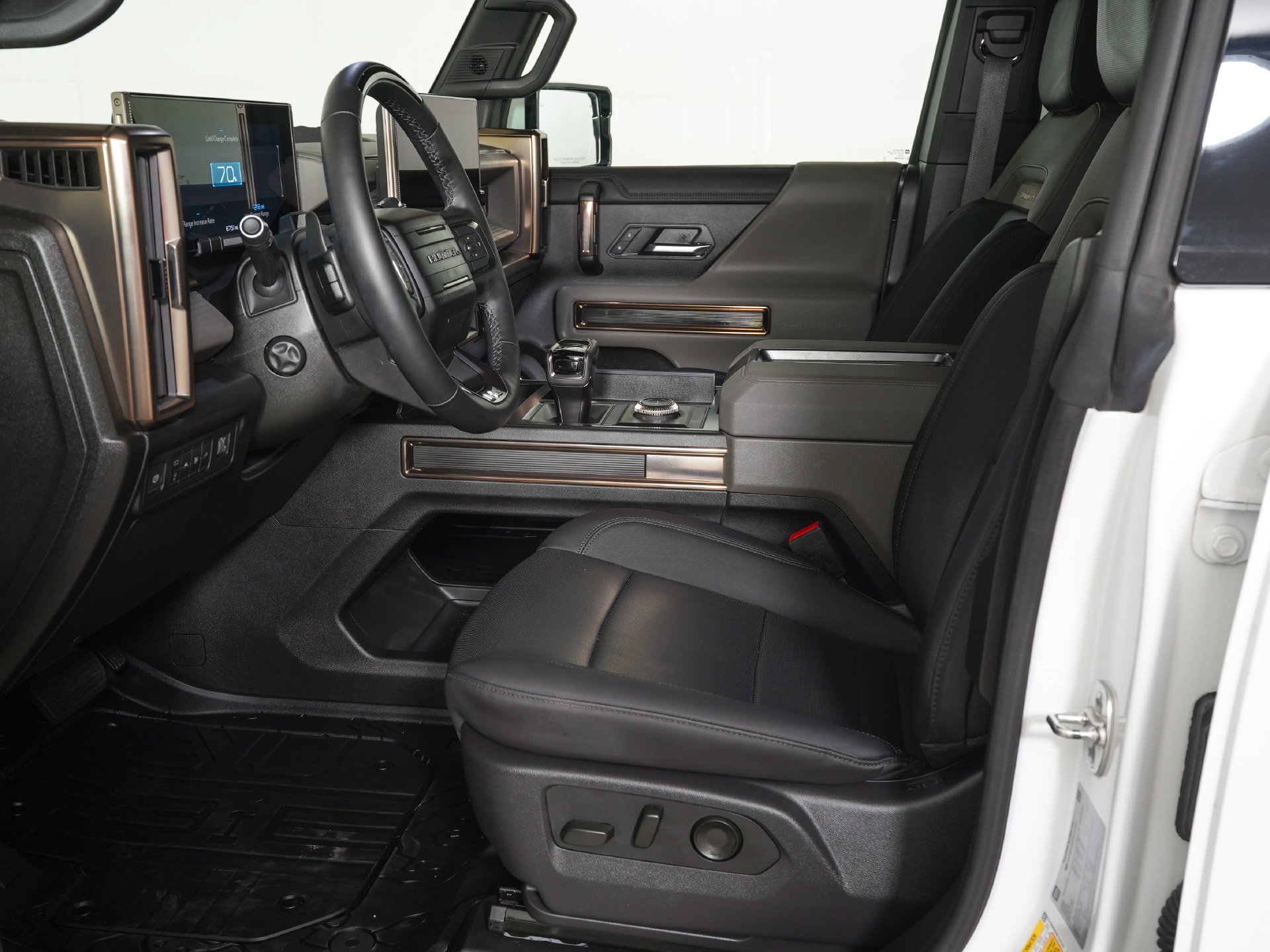 Used 2024 GMC Hummer EV 2X w/ Extreme Off-Road Package AWD/4WD image 14