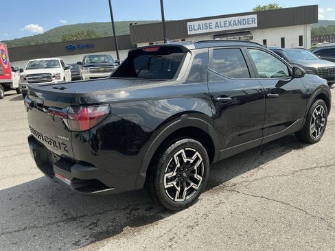 New 2025 Hyundai Santa Cruz Limited image 3