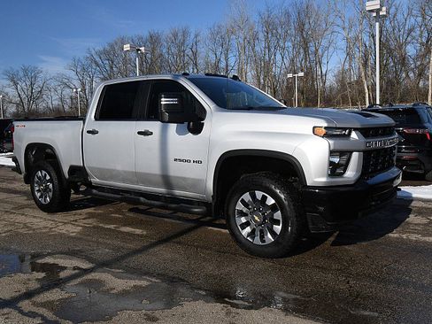 Used 2022 Chevrolet Silverado 2500 Custom w/ Custom Value Package image 1