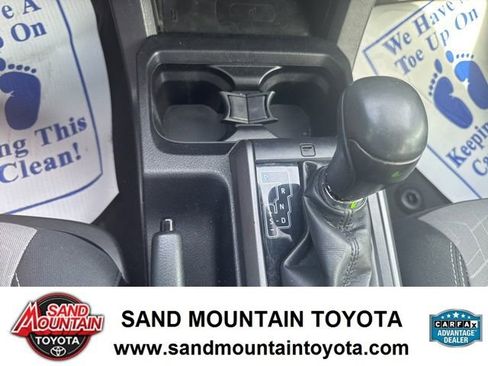 Used 2022 Toyota Tacoma TRD Off-Road w/ Technology Package image 20