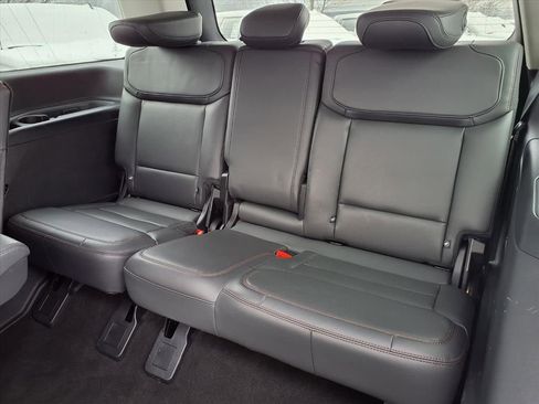 Used 2025 Ford Expedition Active image 9