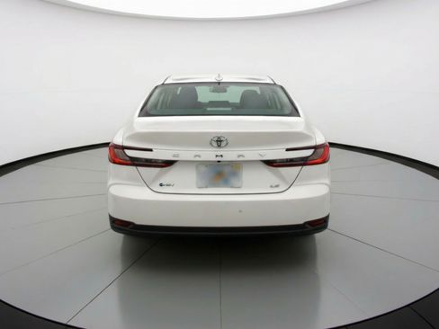 Used 2025 Toyota Camry LE image 7