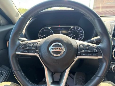 Used 2022 Nissan Sentra SV FWD image 22