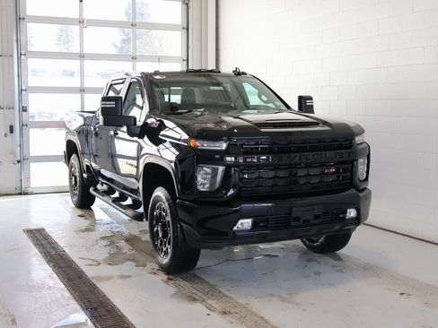 Used 2022 Chevrolet Silverado 3500 LTZ w/ LTZ Plus Package image 2