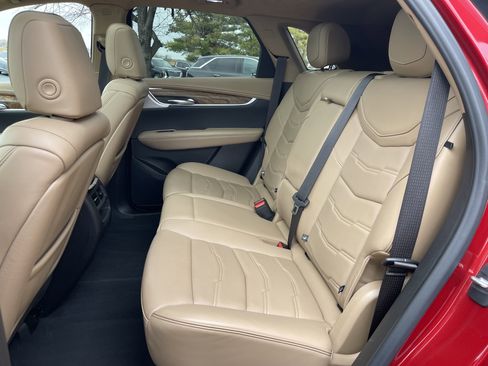 Used 2021 Cadillac XT5 Premium Luxury w/ Platinum Package image 22