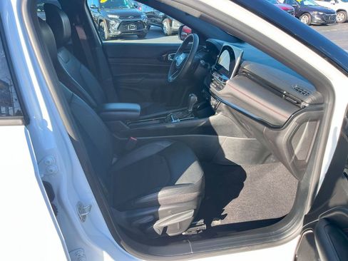 Used 2024 Jeep Compass Trailhawk w/ Trailhawk Convenience Group image 45