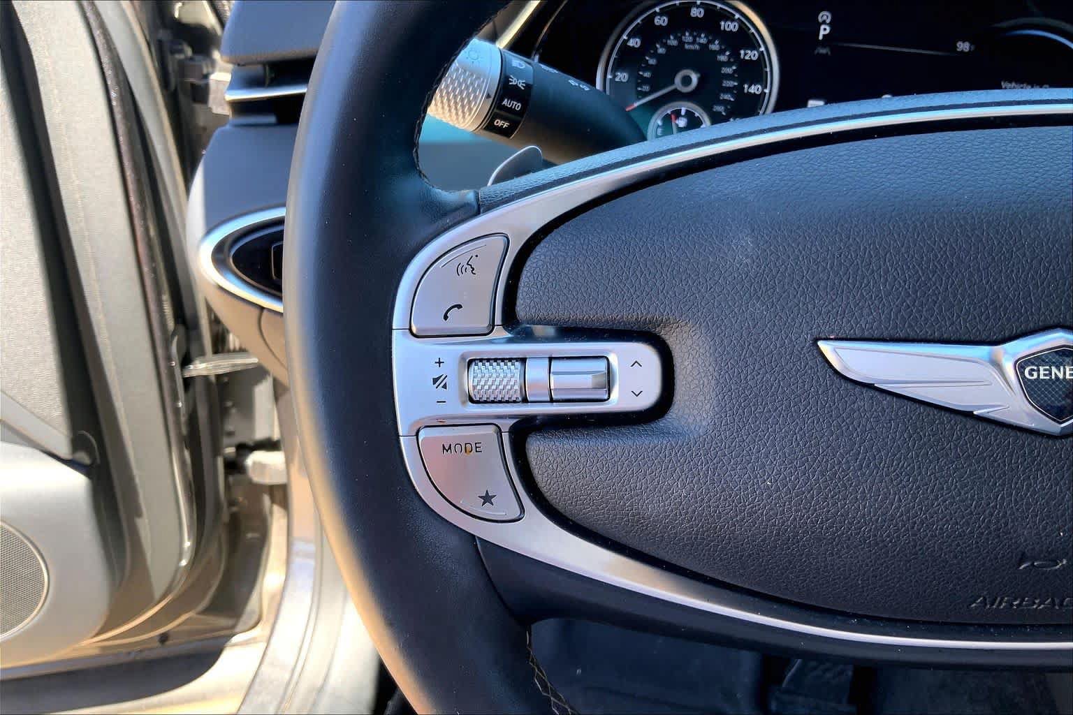 Used 2023 Genesis GV70 2.5T w/ Select Package AWD/4WD image 22