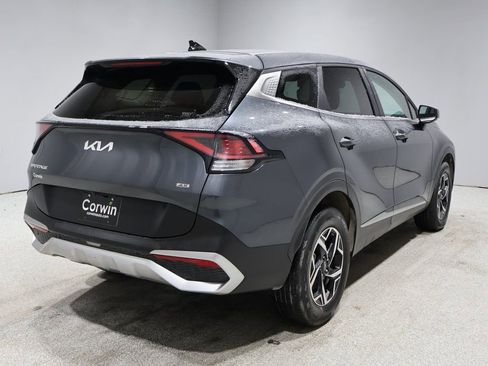 Used 2024 Kia Sportage LX image 2