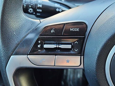 Used 2023 Hyundai Santa Cruz SE image 22