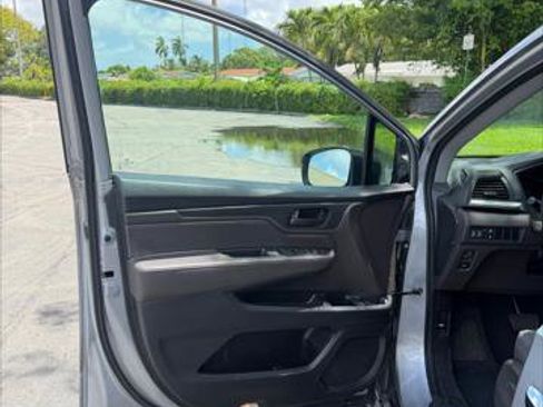 Used 2022 Honda Odyssey EX image 22