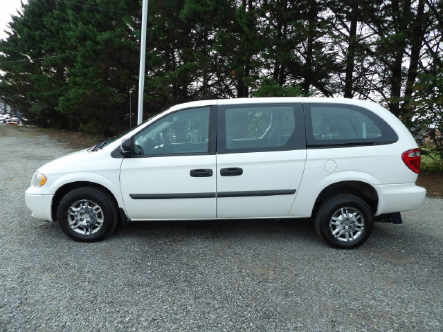 Used 2006 Dodge Grand Caravan SE FWD image 2