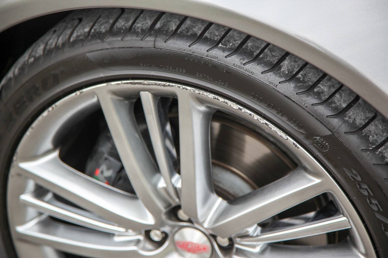 Used 2009 Jaguar XKR R RWD image 6