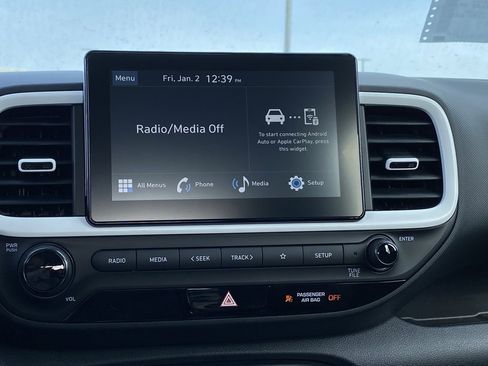 New 2026 Hyundai Venue SEL image 18