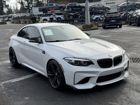 Used 2018 BMW M2 image 2