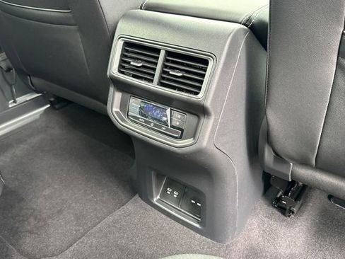 New 2026 Volkswagen Atlas SE image 23