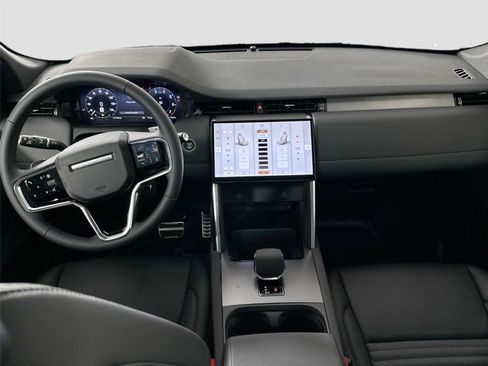 Certified 2025 Land Rover Discovery Sport Dynamic SE AWD/4WD image 18