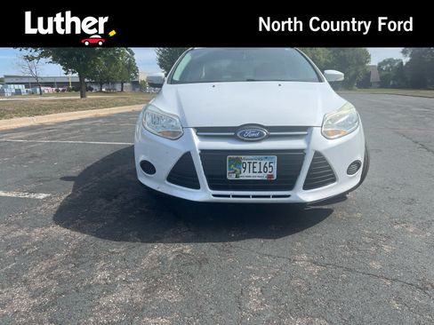 Used 2014 Ford Focus SE FWD image 1