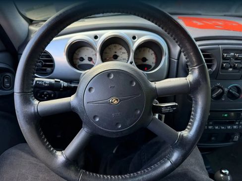 Used 2005 Chrysler PT Cruiser Limited image 14