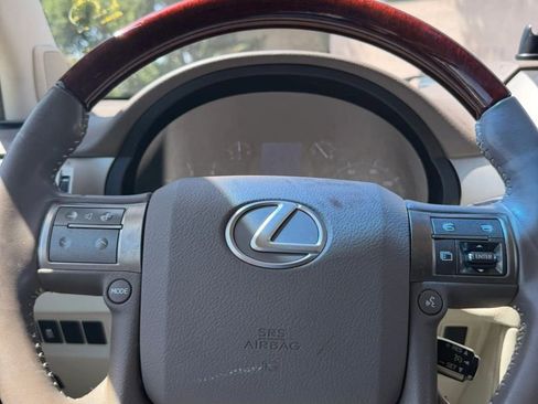 Used 2014 Lexus GX 460 w/ Premium Package AWD/4WD image 20