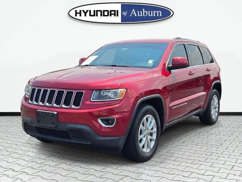Used 2014 Jeep Grand Cherokee Laredo w/ 18" Wheel & 8.4" Radio Group RWD image 11