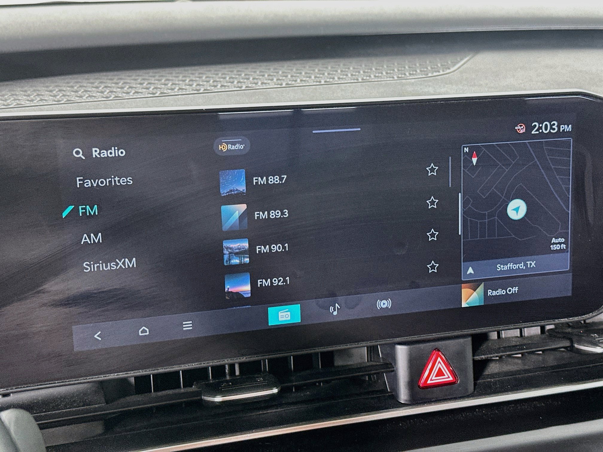 Used 2025 Kia Carnival FWD image 21