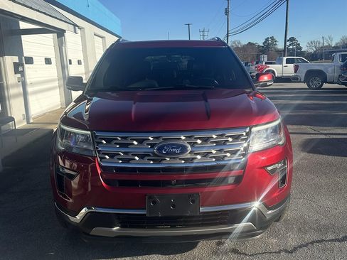 Used 2018 Ford Explorer Limited w/ Class II Trailer Tow Package image 2