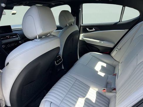 Used 2026 Genesis G70 3.3T Sport Prestige RWD image 18
