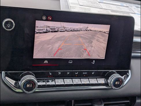 New 2026 GMC Canyon Elevation w/ Convenience Package image 8