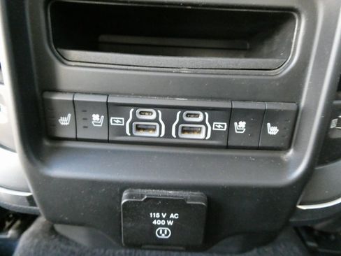 Used 2022 RAM 1500 Limited image 22