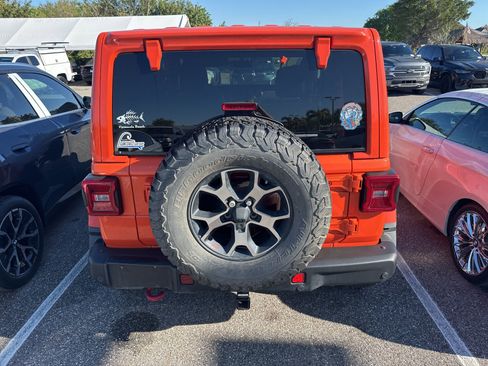 Used 2018 Jeep Wrangler Rubicon image 3