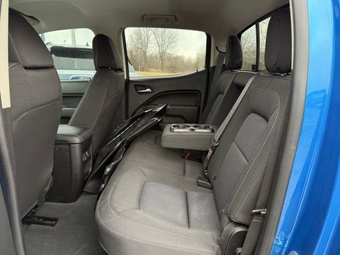 Used 2021 Chevrolet Colorado LT w/ LT Convenience Package image 9