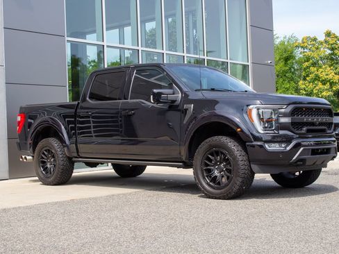 Used 2023 Ford F150 Lariat w/ Equipment Group 502A High AWD/4WD image 3