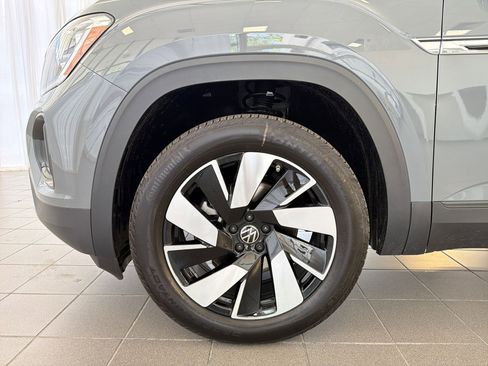 New 2026 Volkswagen Atlas Cross Sport SE FWD image 12