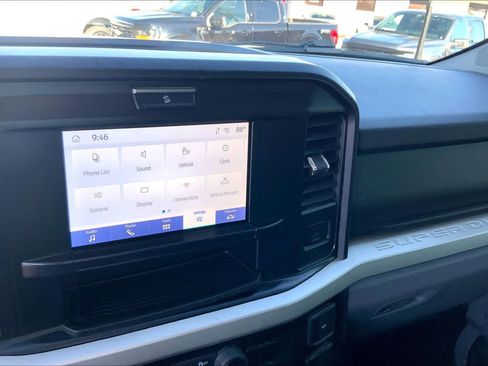 Certified 2025 Ford F250 XLT w/ 360-Degree Camera Package AWD/4WD image 33