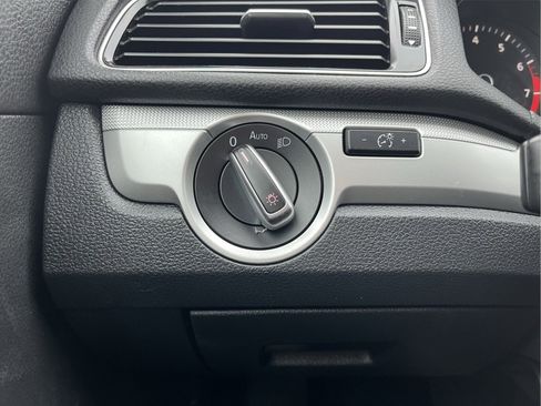 Used 2018 Volkswagen Passat 2.0T S image 14