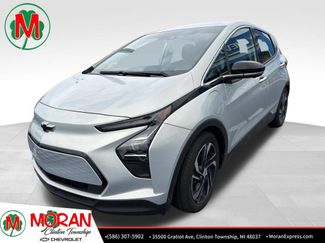 Used 2023 Chevrolet Bolt LT w/ Infotainment Package FWD video 1