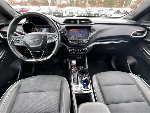 Used 2023 Chevrolet TrailBlazer RS w/ Convenience Package image 21