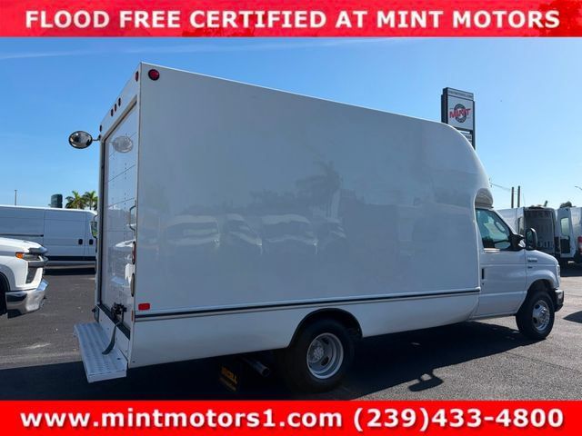 Used 2019 Ford E-350 and Econoline 350 Super Duty RWD image 16