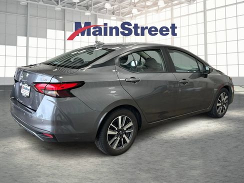 Used 2024 Nissan Versa SV FWD image 5
