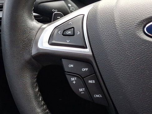 Used 2016 Ford Fusion Titanium image 25