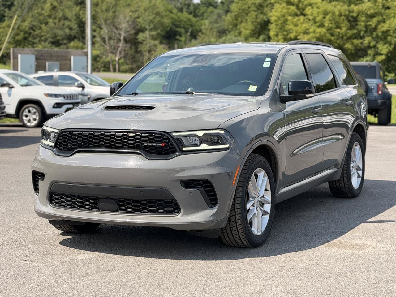Used 2025 Dodge Durango R/T AWD/4WD image 1