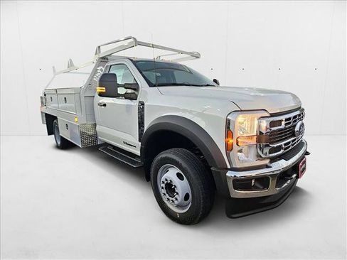 New 2025 Ford F450 XL w/ XL Chrome Package RWD image 5