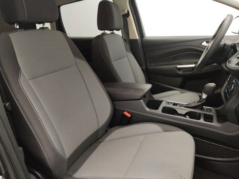 Used 2017 Ford Escape SE w/ Equipment Group 201A image 21