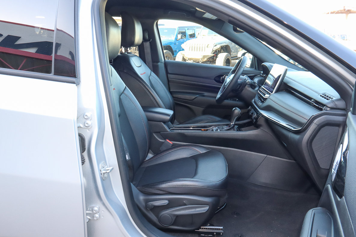 Used 2024 Jeep Compass Trailhawk AWD/4WD image 21