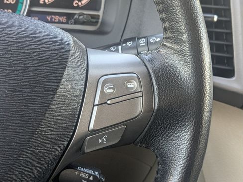 Used 2010 Toyota Venza FWD image 24