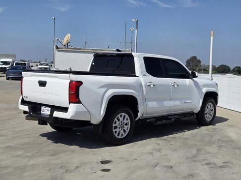 Used 2024 Toyota Tacoma SR5 image 4