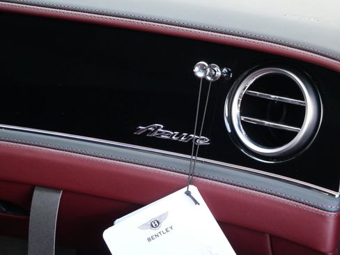 Used 2024 Bentley Flying Spur Azure image 25